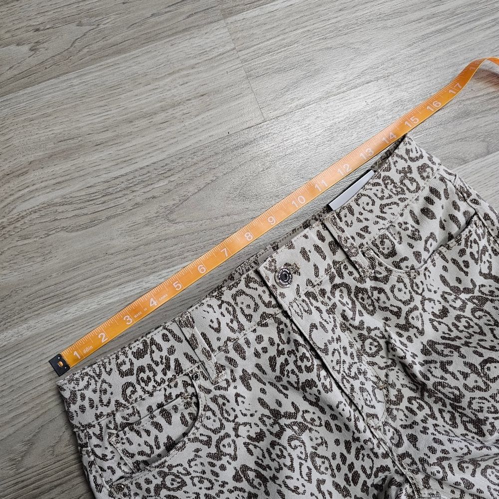 WHITE HOUSE BLACK MARKET The Skinny Crop Jeans Size 4P Beige Brown Animal Print - Picture 6 of 10